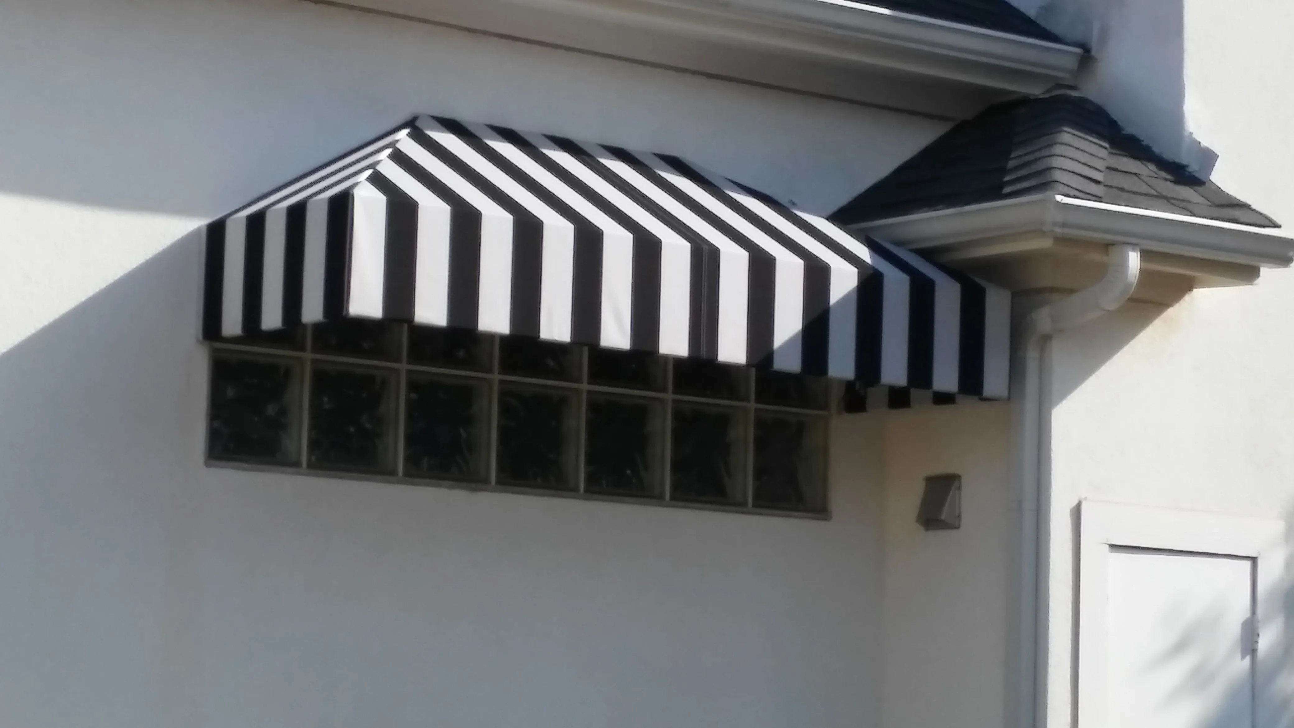 Commercial awning project